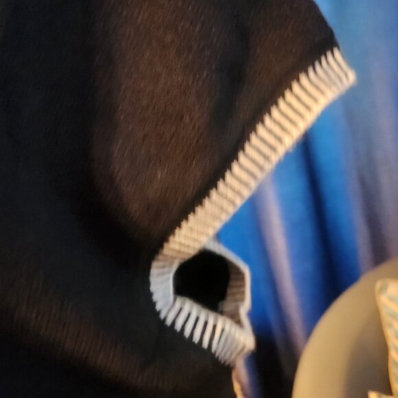 Dokotoo Women’s V-Neck Sleeveless Sweater Vest Medium - Picture 5 of 16